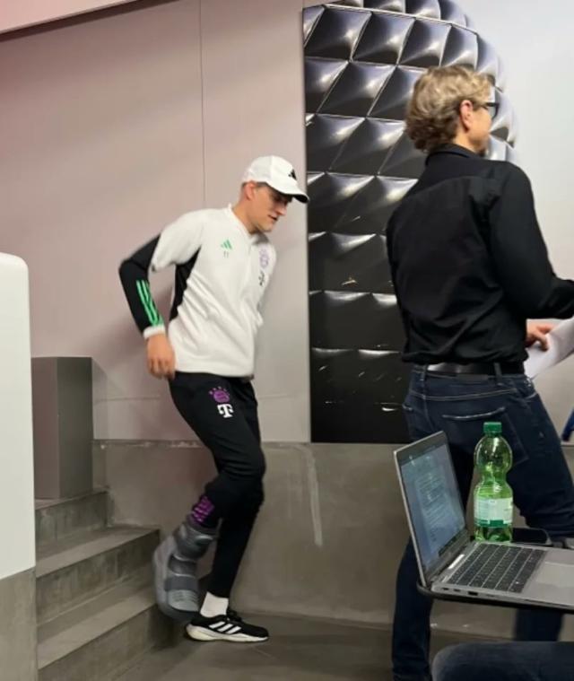 皇冠体育官网-图赫尔：争冠主动权在药厂，基米希干右闸他自由