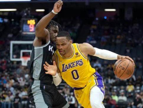 湖人输球詹姆斯心态不乱 已经习惯逆境下背负压力